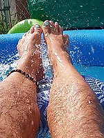 Aquatic foot pampering