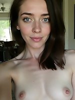 A mature woman with high-quality photos is pleasuring herself.