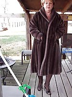 Mature tart trying to cheat